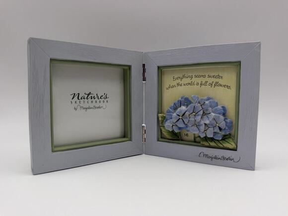 Hallmark Other - Hallmark Nature's Sketchbook Cottage Core 3D Small Folding Frame Blue Hydrangeas